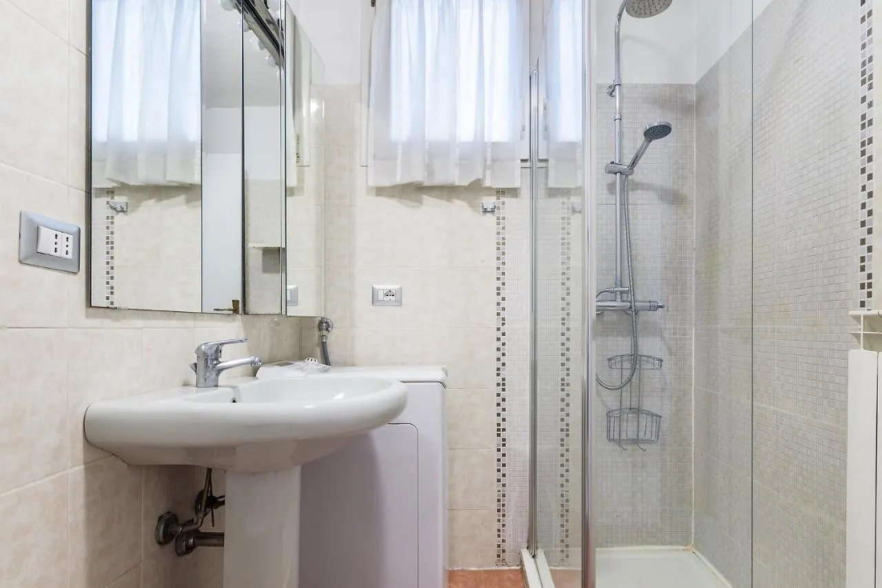 Charming Nest In The Heart Of Milano-Isola Apartment  Milan
